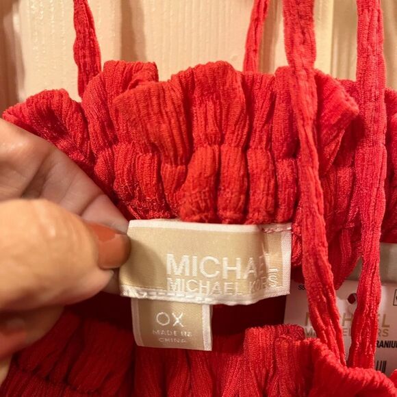 Michael Kors Knit Smocked Ruffle Hem Off-The-Shoulder Neck Top size OX NWT - Picture 2 of 4